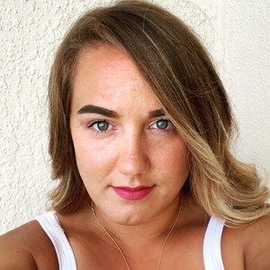 Meet your Posher, Zella